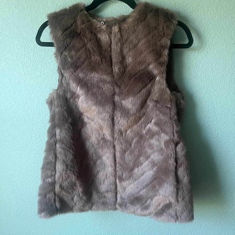H&M Women's Faux Fur Vest in Brown